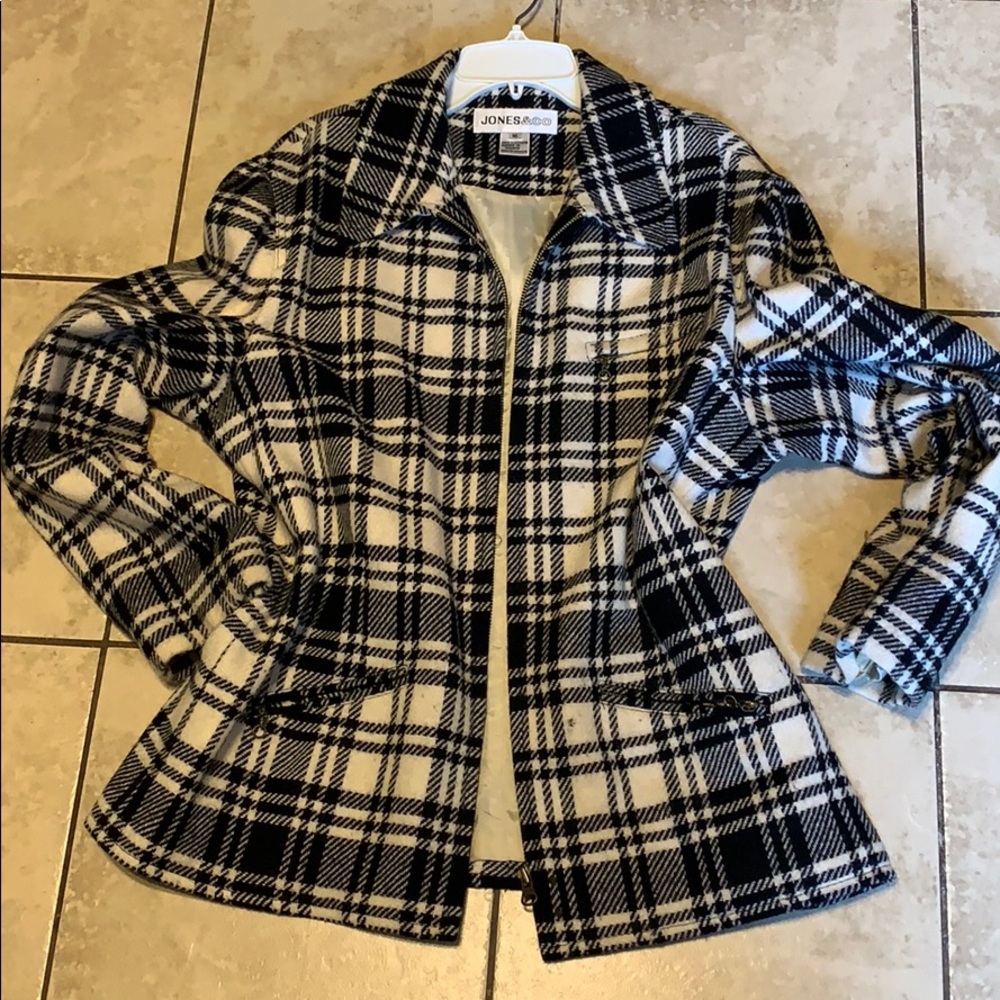 Jones & Co Jacket - Picture 2 of 6